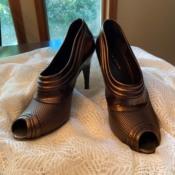 Elie Tahari - Bronze Peep Toe Heels - Picture 3 of 10